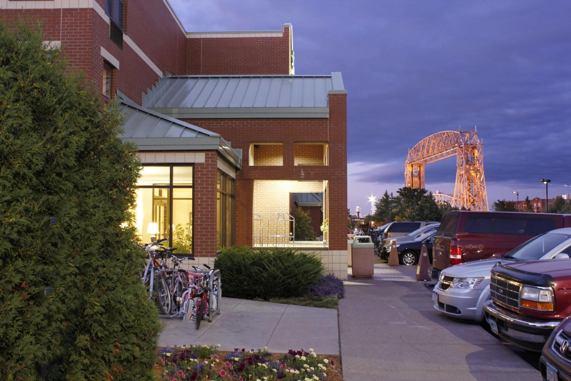 The Inn On Lake Superior Duluth Bagian luar foto